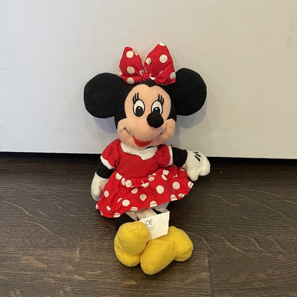 Minnie Mouse Plush 8” The Walt Disney Company Stuffed Animal Vintage
